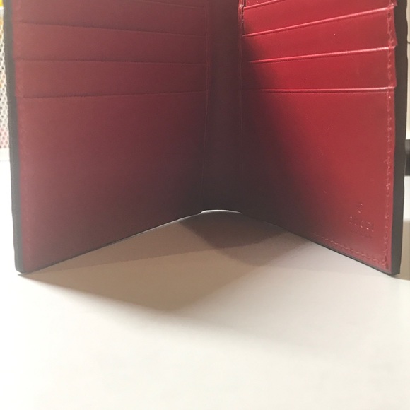 Men’s Gucci Wallet - Picture 4 of 4